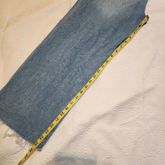 Wide Leg Super High-rise Crops Jeans - Picture 4 of 10